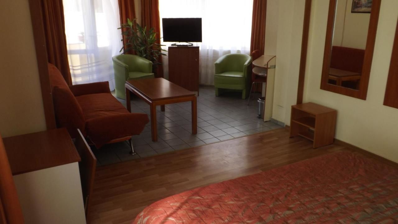Отель Hotel Palitra Варна-31