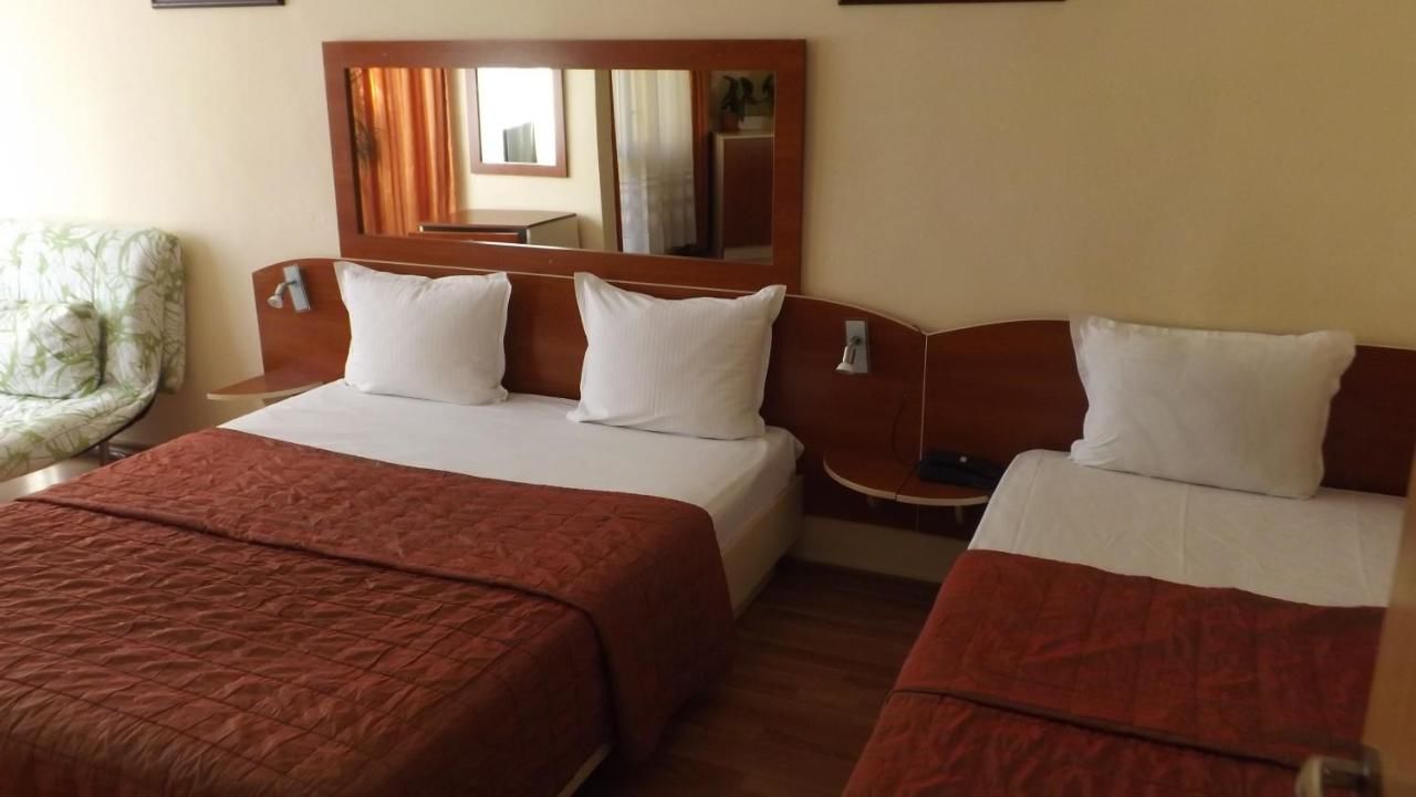 Отель Hotel Palitra Варна