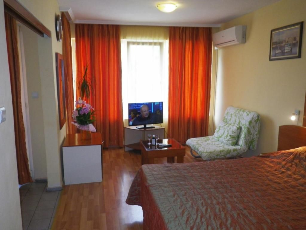 Отель Hotel Palitra Варна-53