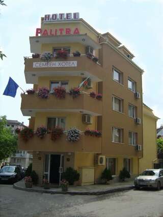 Отель Hotel Palitra Варна-0